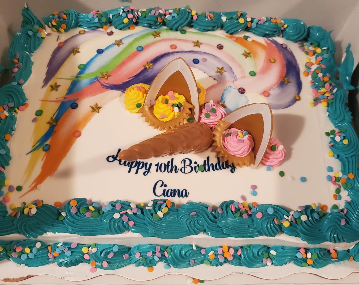 SugarCrazee Cakes and Treats