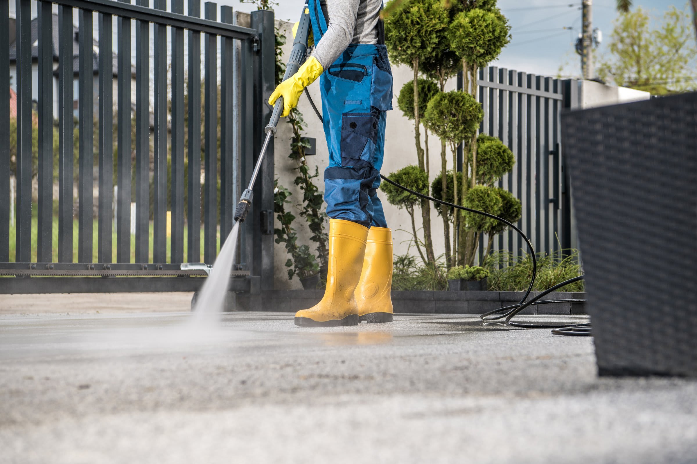 <p><span>Boost Your Business's Curb Appeal With Pressure Washing</span></p>