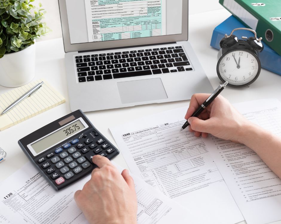 How to Make Sure Regulatory Compliance with Bookkeeping?