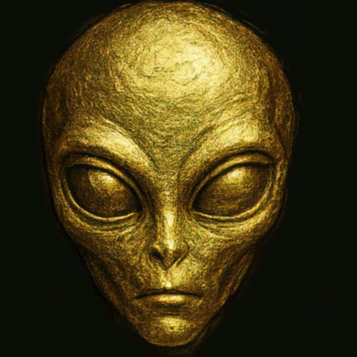 Alien 8 Tattoos And Piercings