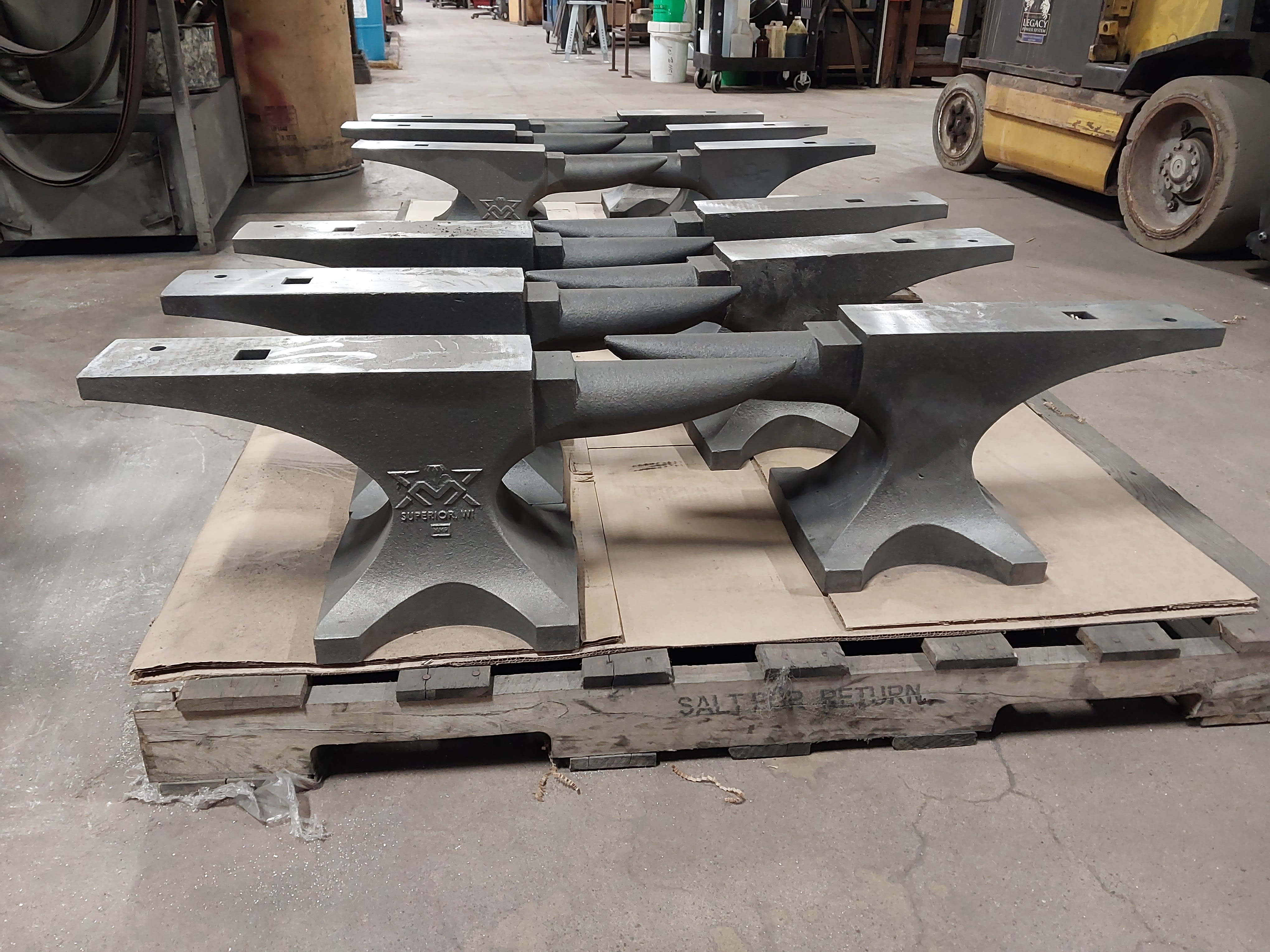 125lb Cast 52100 anvil - Anvils - Xcalibur MetalworkX - Knife