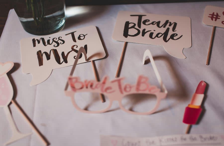 How a Photo Booth Elevates Any Wedding Experience