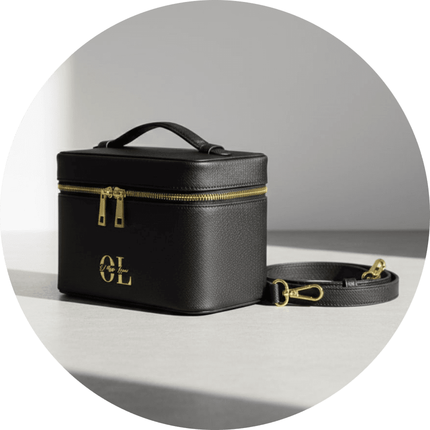 The Laquis Signature Vanity Bag in Black - Vanity Bag - O'Shaye