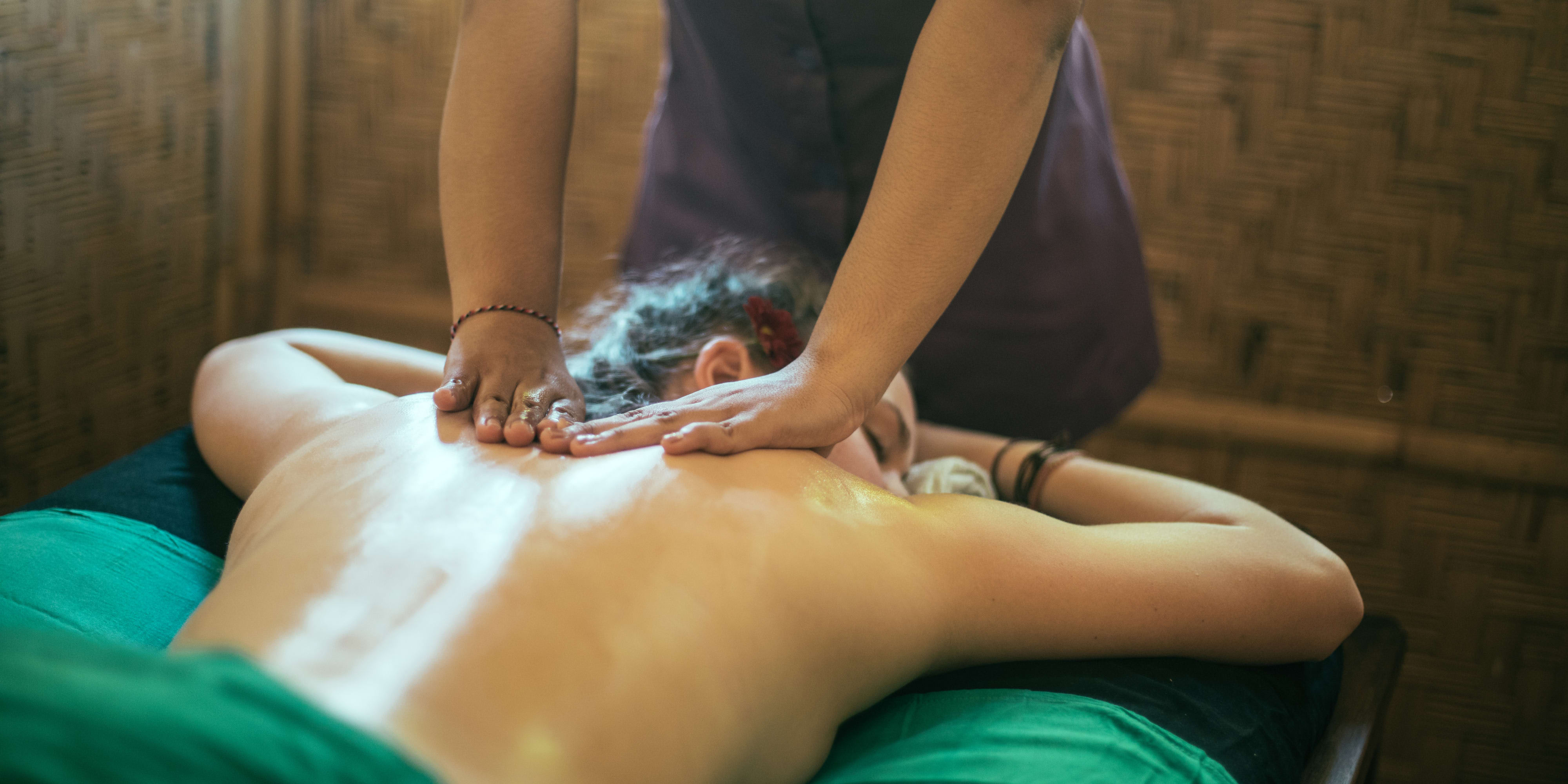 theskinbarandmedspa-com cover