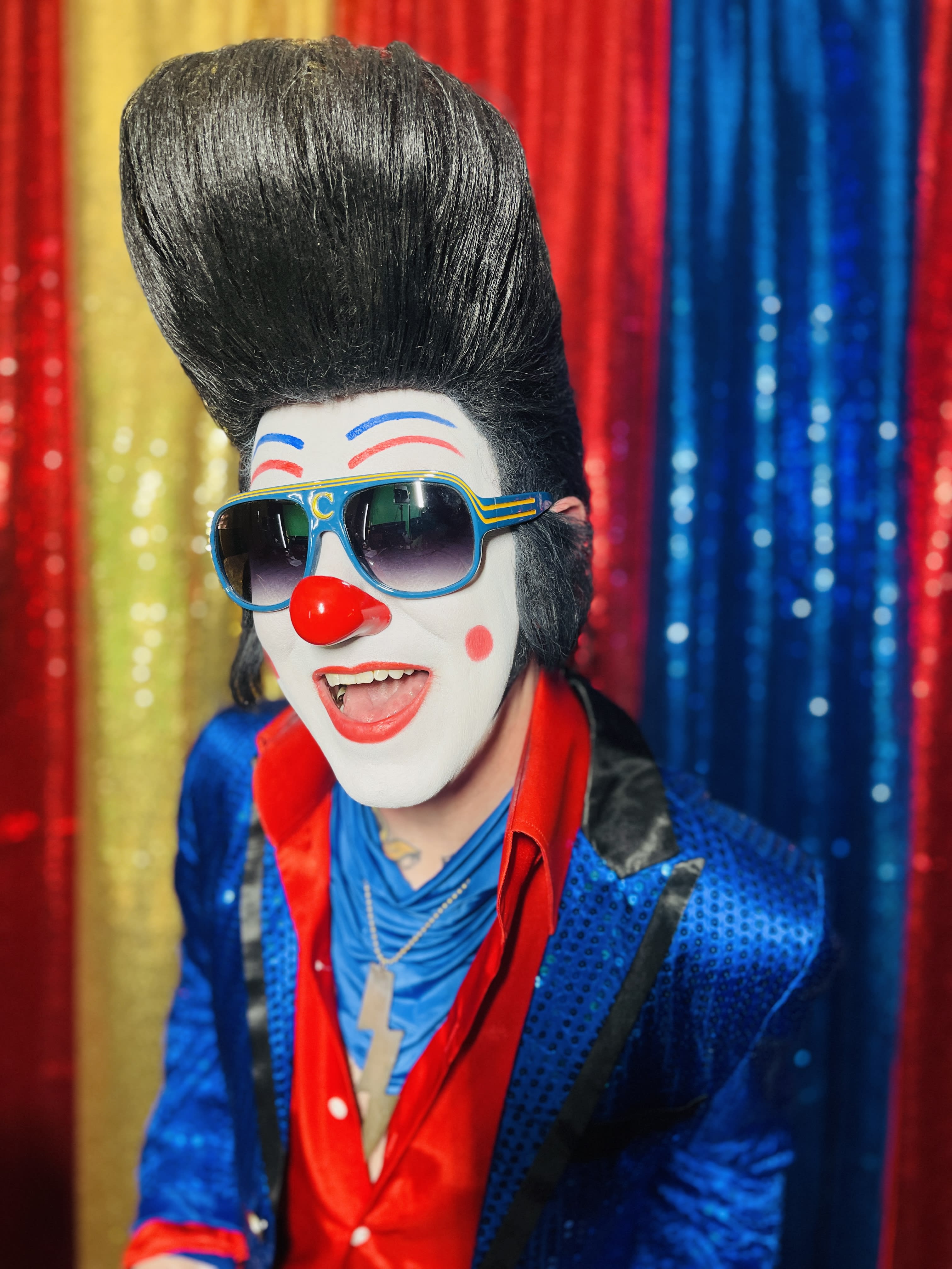 Clownvis Presley / Hashtronaut