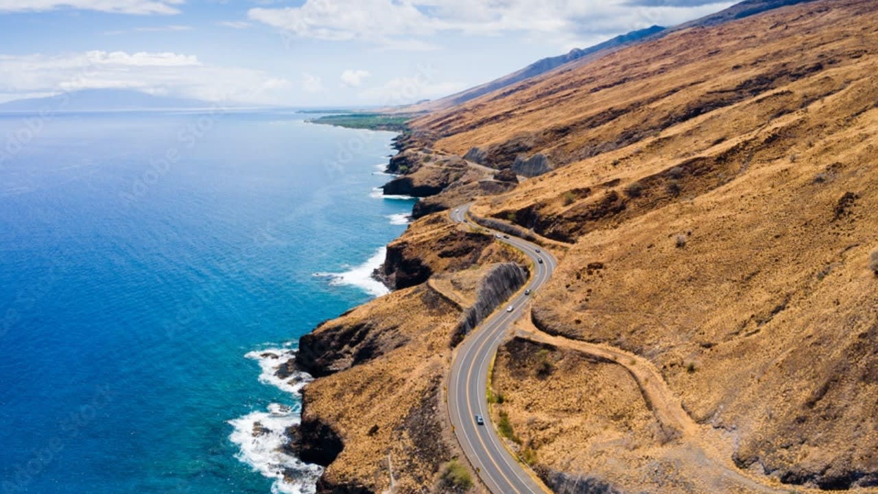 The scenic Pali highway to Lahaina on the island of Maui